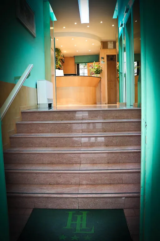 ***  Hotel Losanna Милан Италия