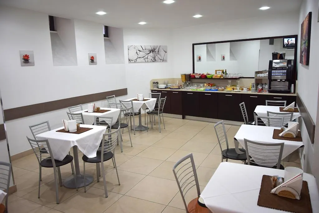 Hotel Losanna Milánó 3*,